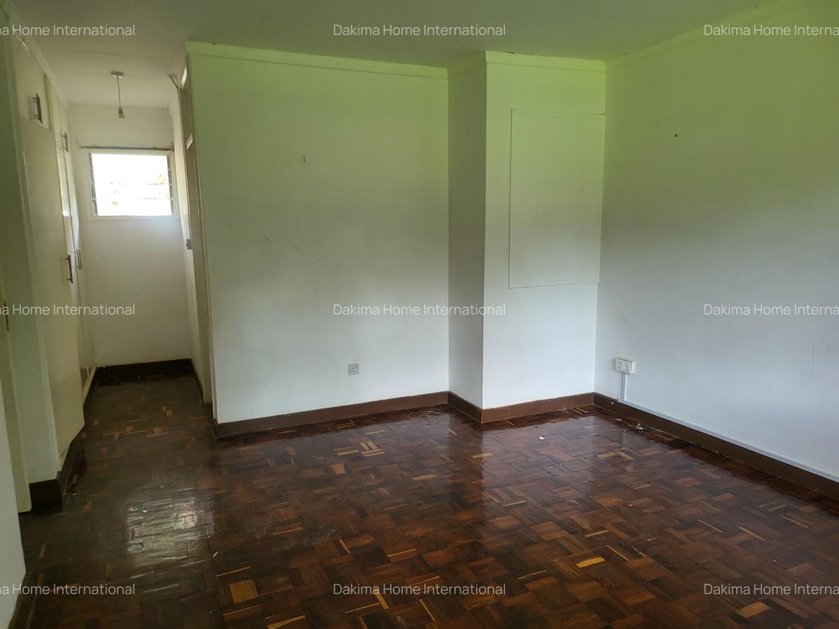 4 Bed House with En Suite in Loresho - 16