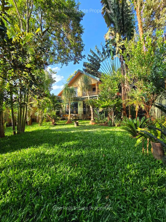 3 Bed House with En Suite in Nyari - 1