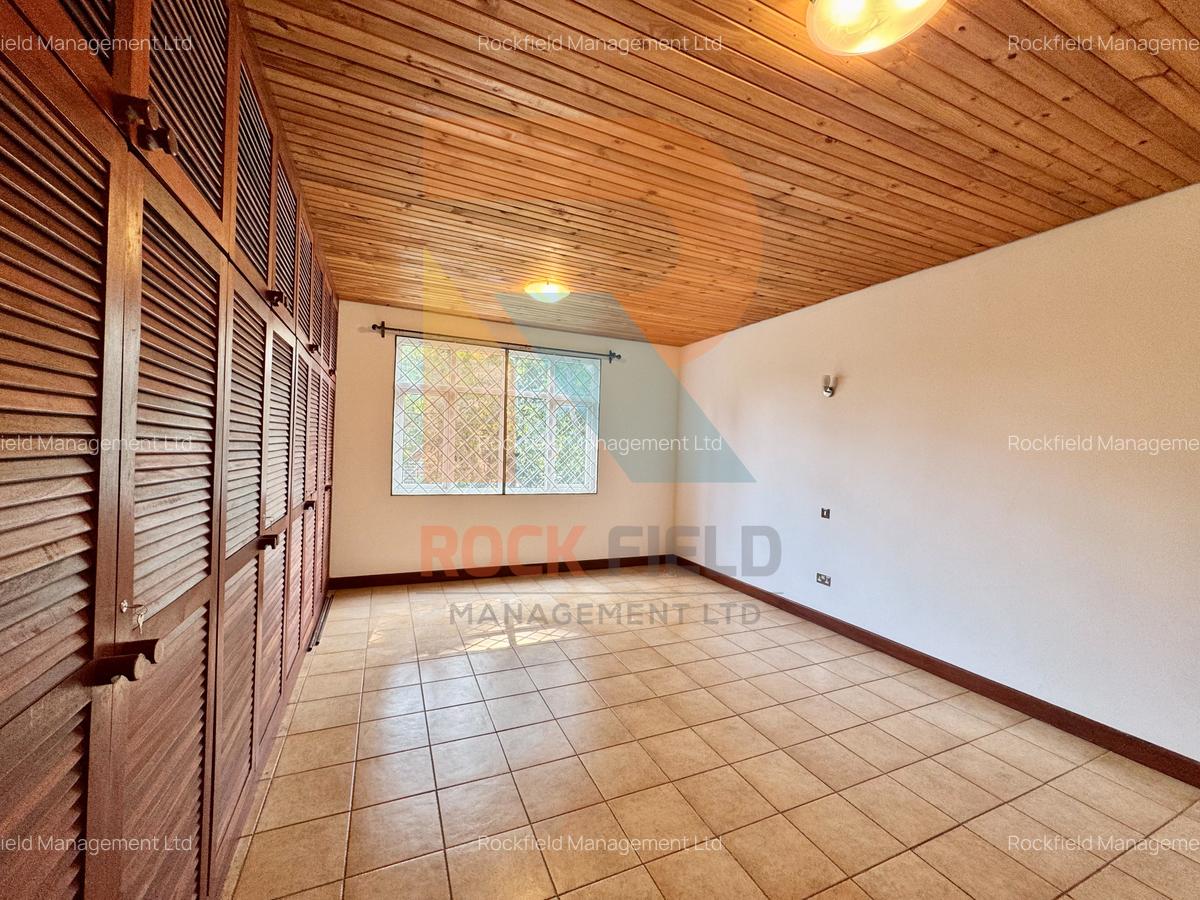 5 Bed Townhouse with En Suite in Rosslyn - 20