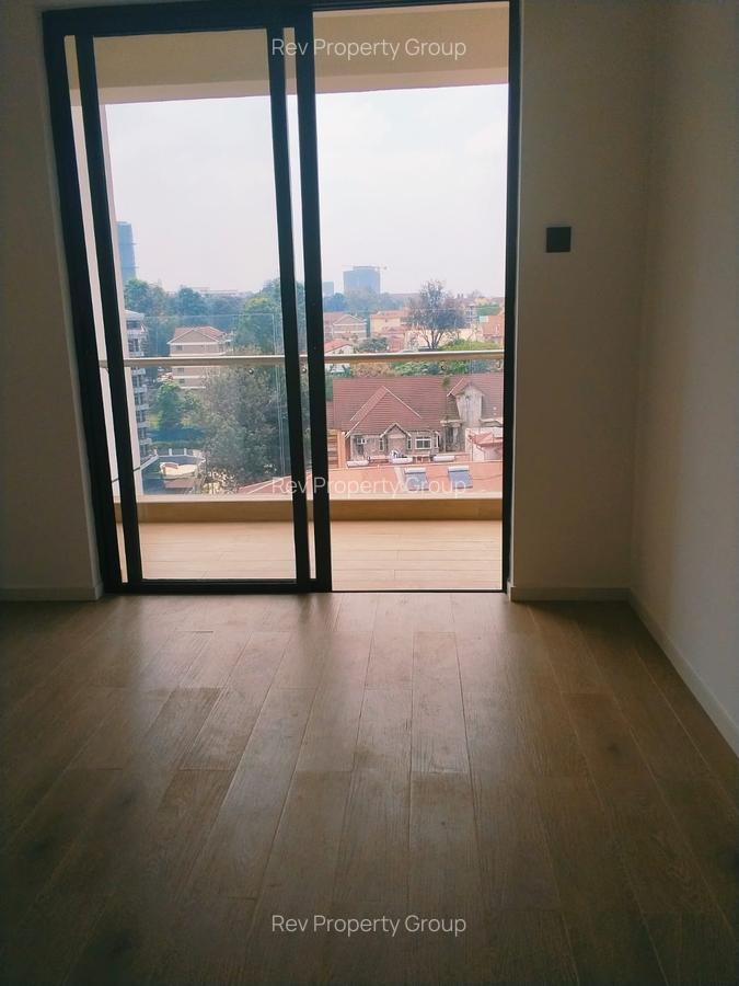 1 Bed Apartment with En Suite in Westlands Area - 11
