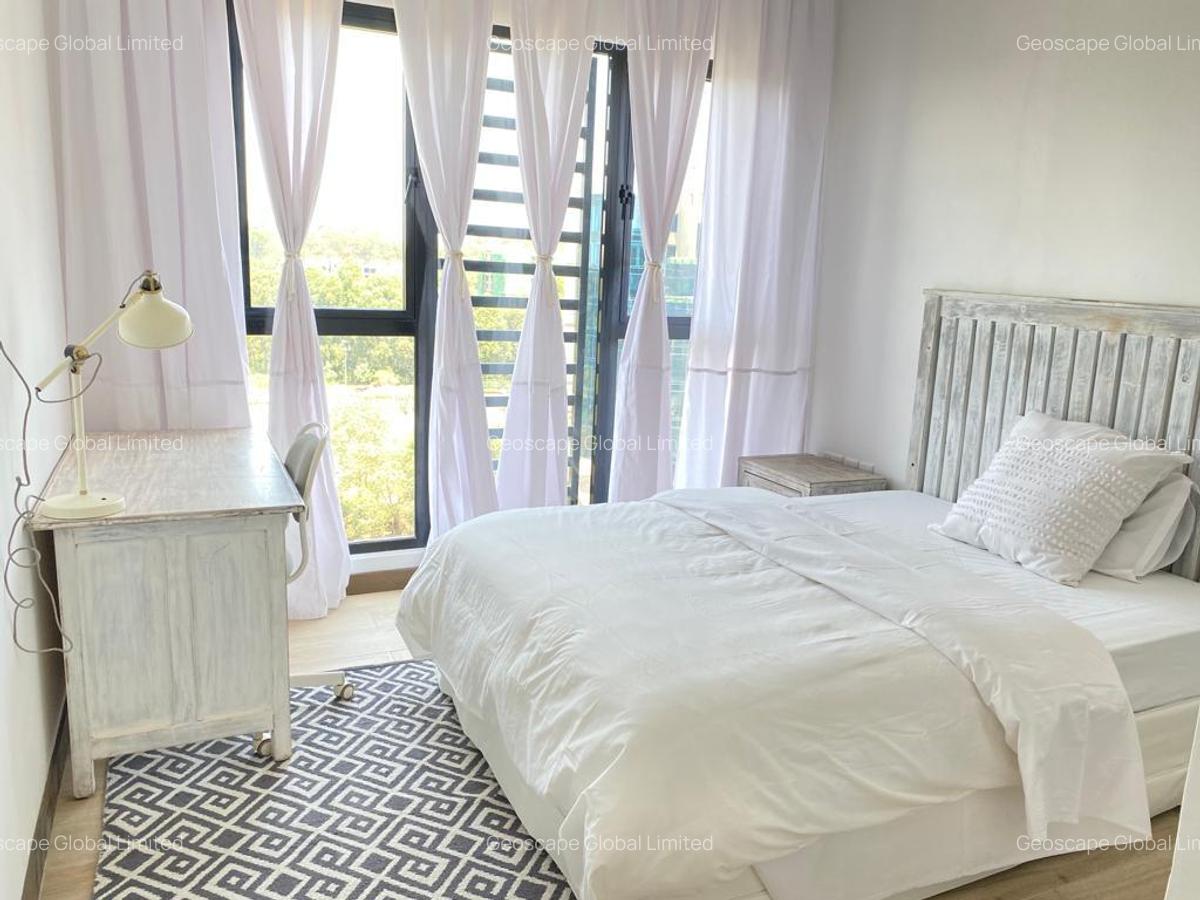 2 Bed Apartment with En Suite in Rosslyn - 2