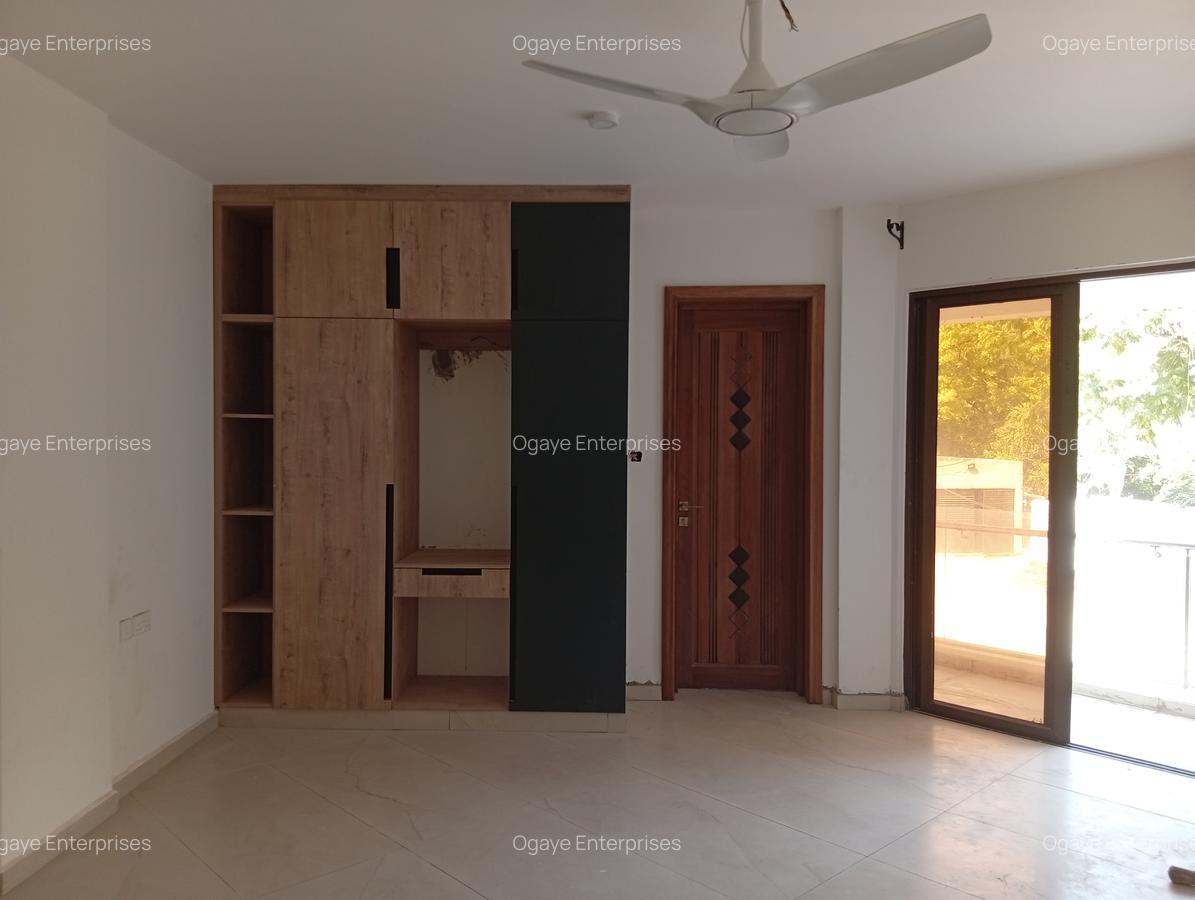 3 Bed Apartment with En Suite at Mt Kenya Road - 10