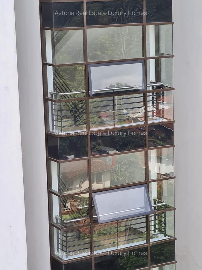 2 Bed Apartment with En Suite at 2026-440 - 15