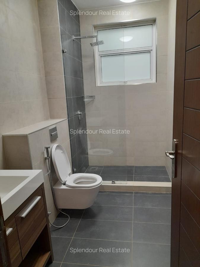 4 Bed Apartment with En Suite in General Mathenge - 16