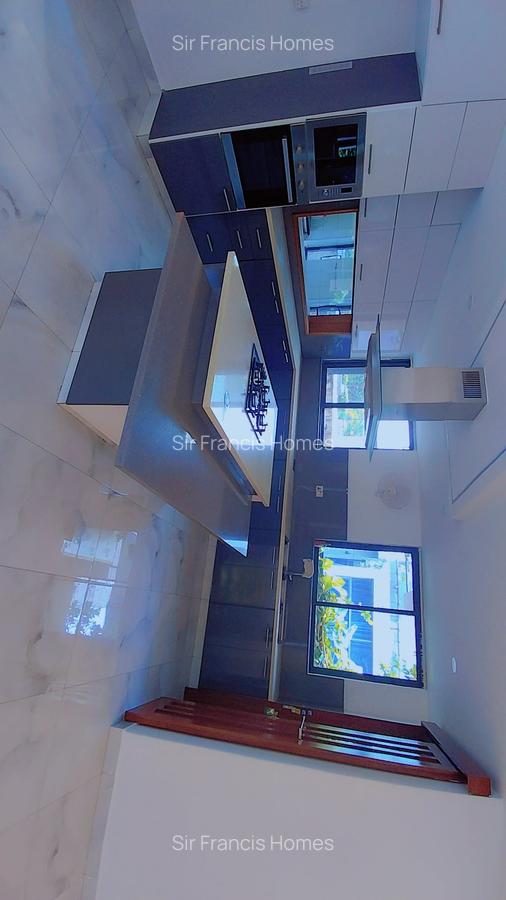 5 Bed Villa with En Suite at Greenwood Area - 4