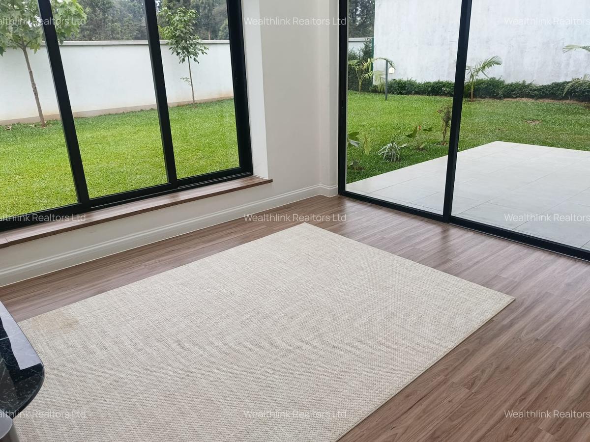 5 Bed Townhouse with En Suite at Runda - 11