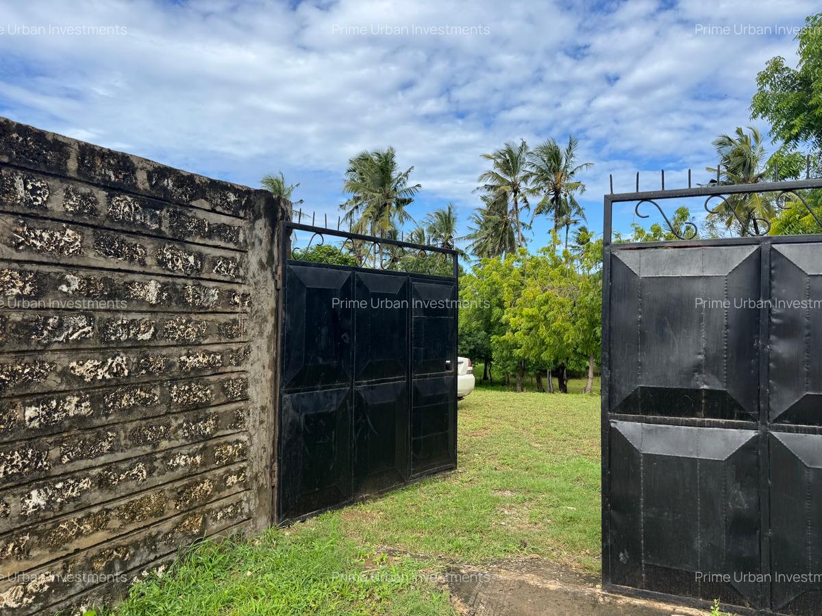 1,012 m² Land at Kikambala Beach - 11