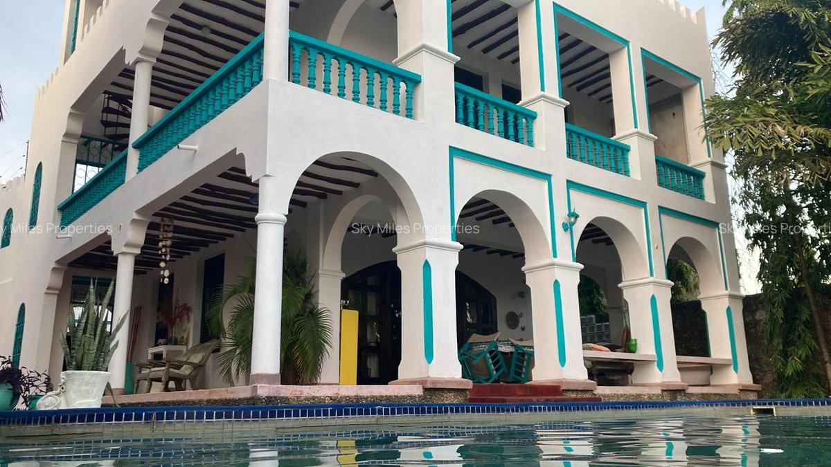 7 Bed Villa with En Suite at Mtwapa Creekside - 1