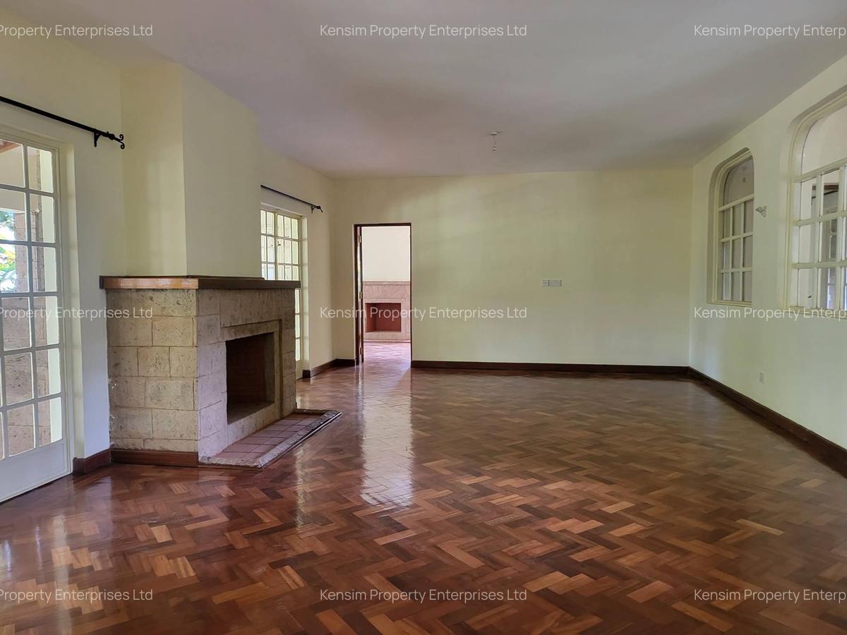 5 Bed Townhouse with En Suite in Rosslyn - 17