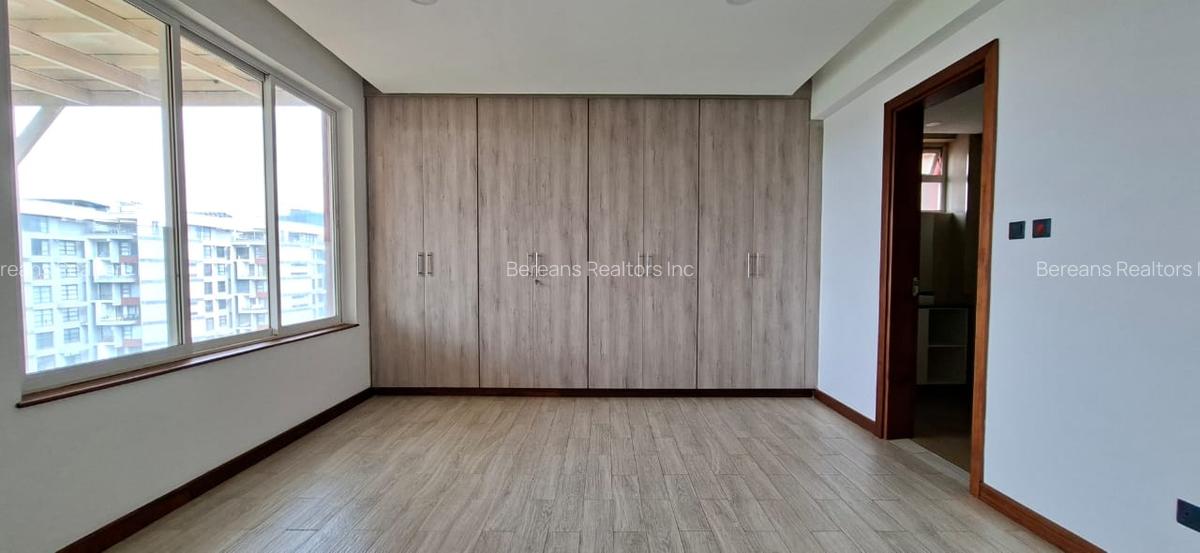 4 Bed Apartment with En Suite in General Mathenge - 3