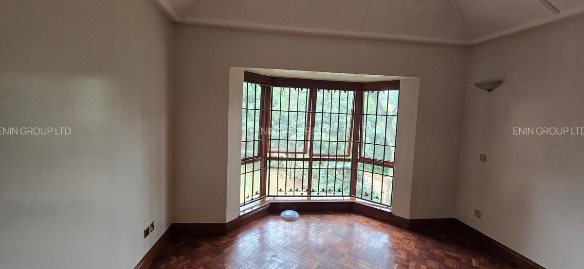 5 Bed Townhouse with En Suite at Runda - 15