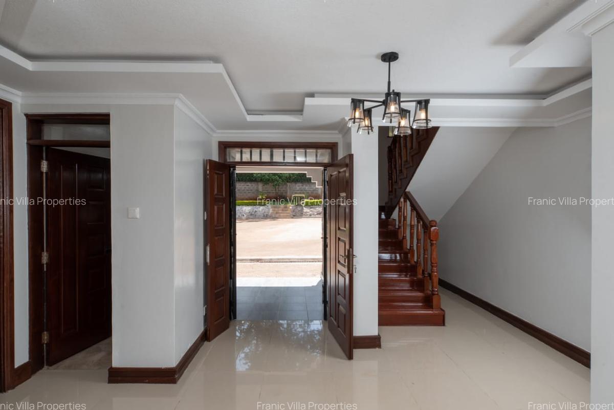 4 Bed House with En Suite at Runda - 16
