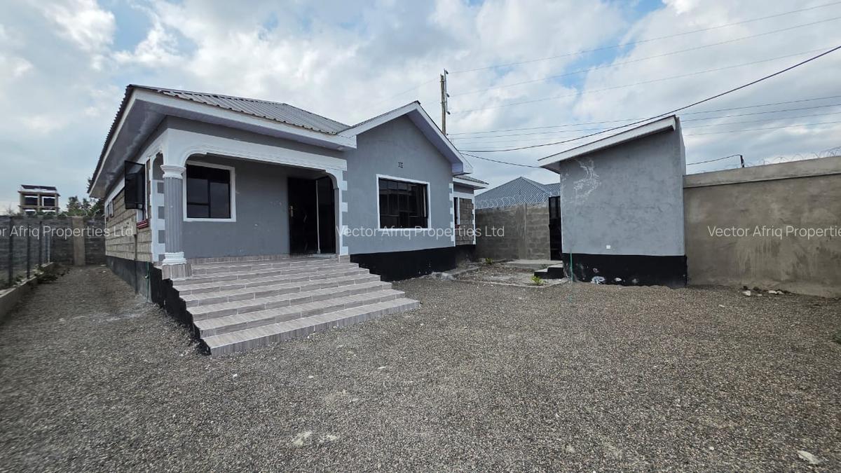 3 Bed House with En Suite in Kitengela - 1