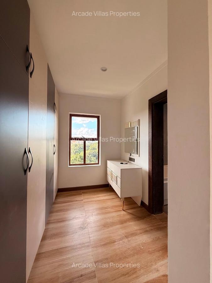 Furnished 3 Bed Apartment with En Suite in Kileleshwa - 8