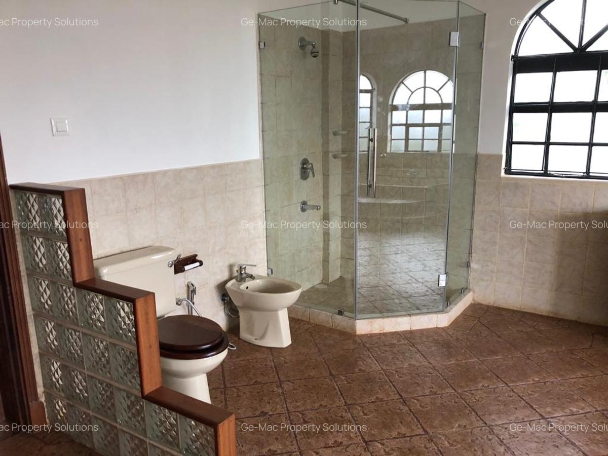 5 Bed House with En Suite in Nyari - 6