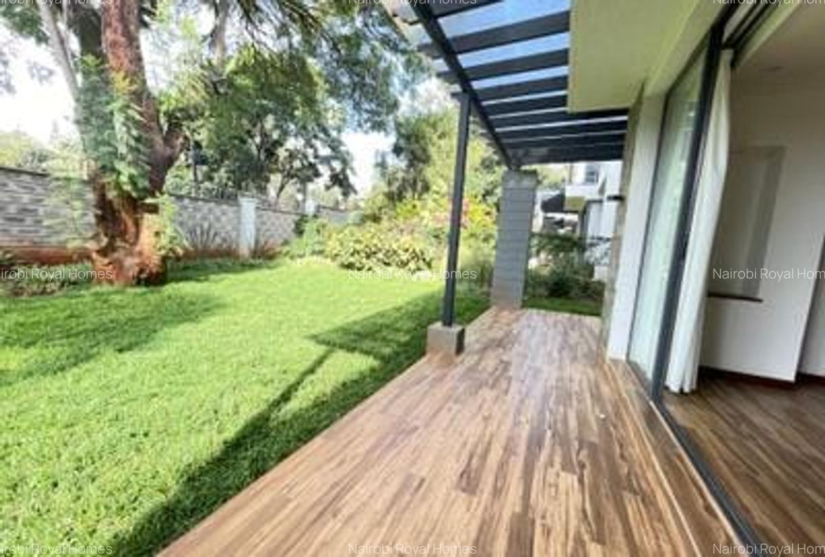 4 Bed Townhouse with En Suite at Lavington Green - 3