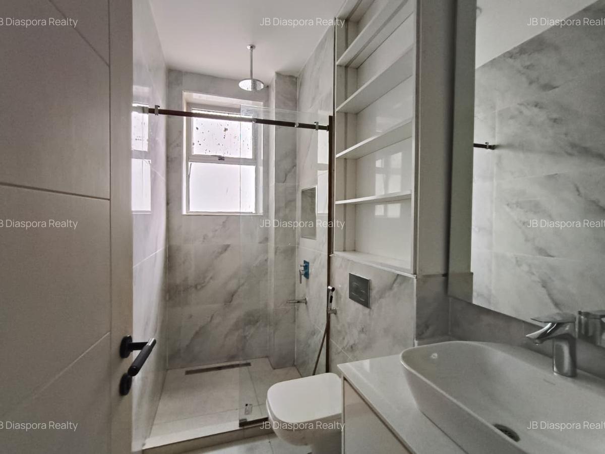 4 Bed Apartment with En Suite in General Mathenge - 5