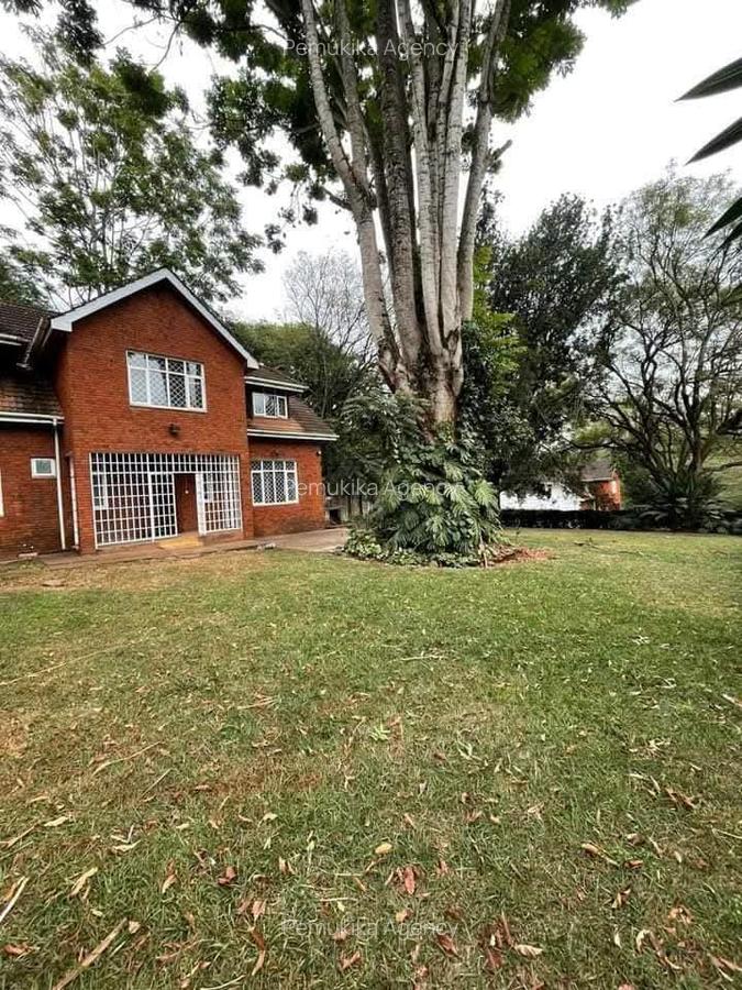 5 Bed Townhouse with En Suite in Rosslyn - 1
