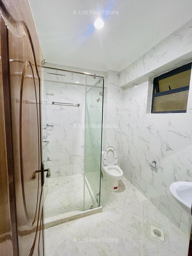 2 Bed Apartment with En Suite at School Lane - 13