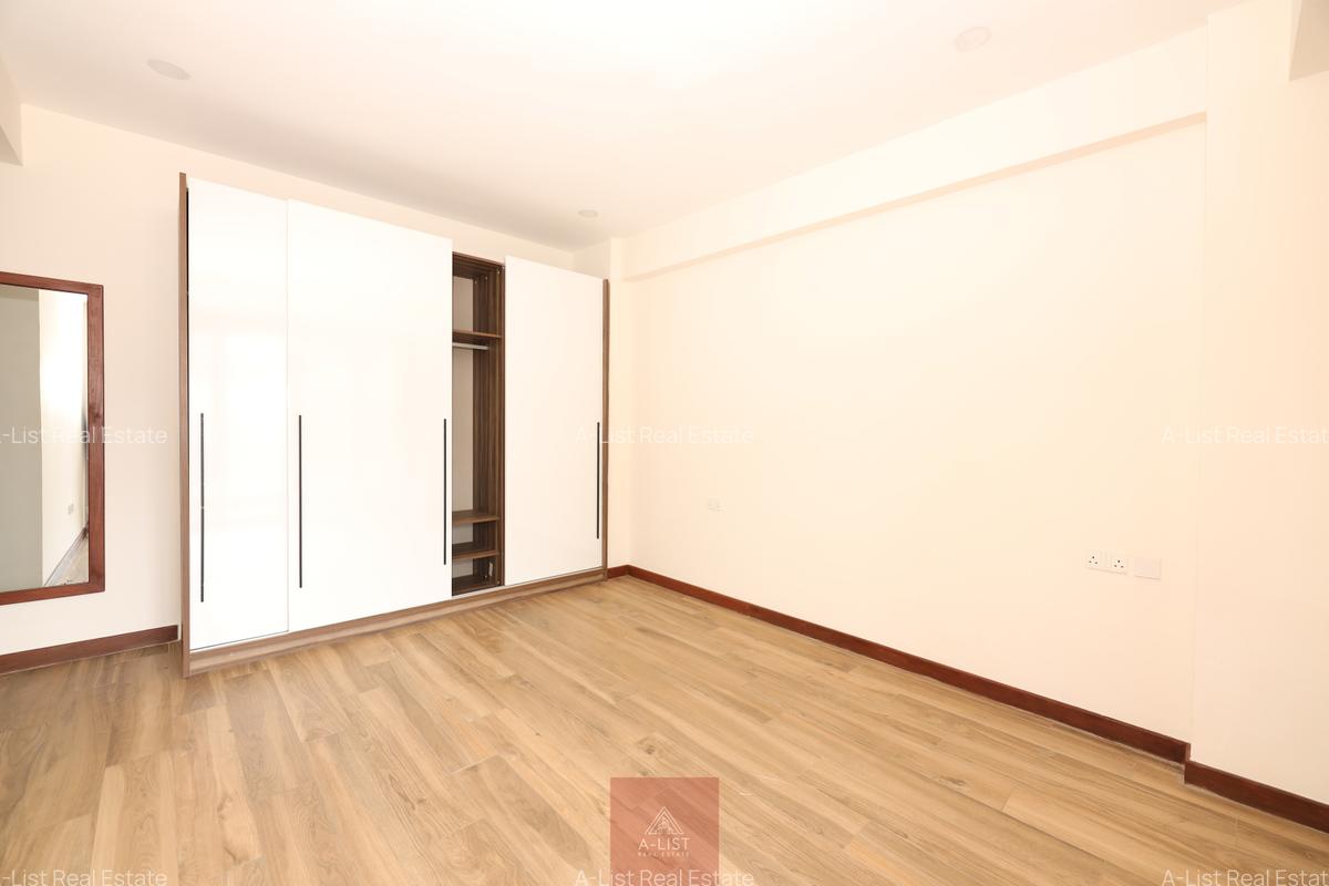 4 Bed Apartment with En Suite at Peponi Road - 9