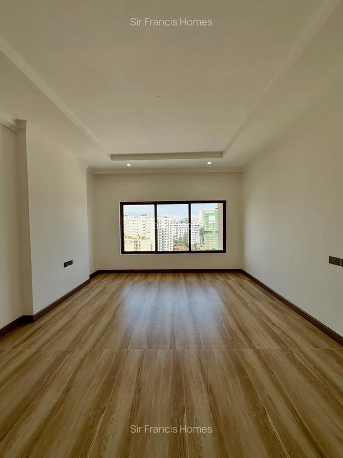Serviced 3 Bed Apartment with En Suite in Kileleshwa - 6
