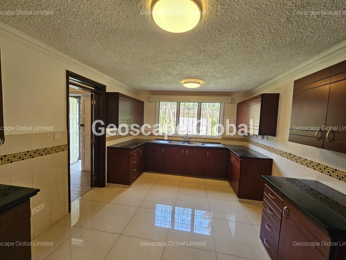 4 Bed House with En Suite in Muthaiga - 12