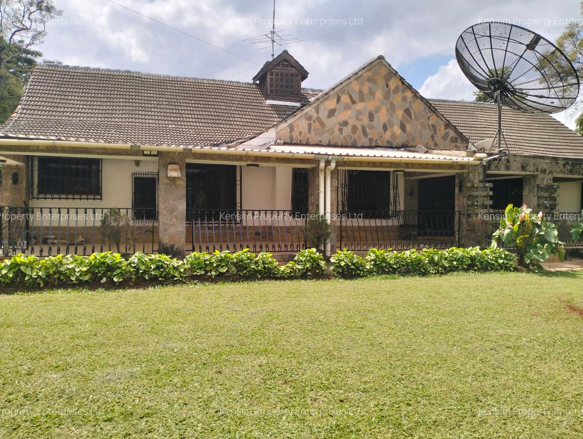 4 Bed Townhouse with En Suite in Spring Valley - 1