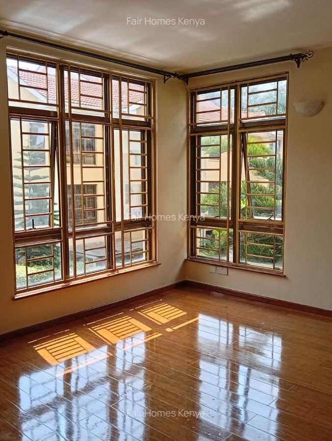 5 Bed Townhouse with En Suite at Amboseli Road - 13