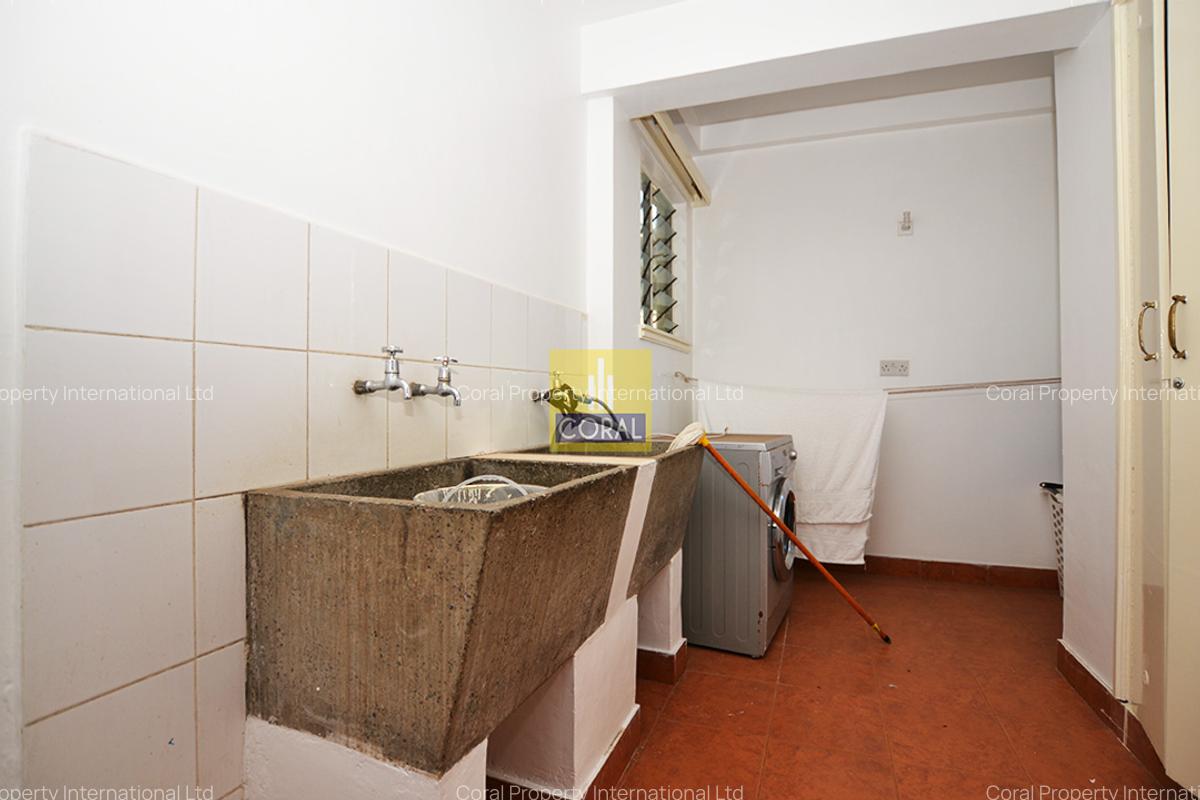 3 Bed Apartment in Kilimani - 11
