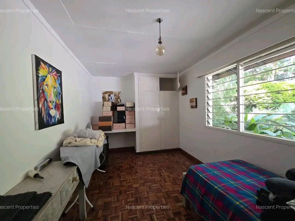 4 Bed House with En Suite at Loresho - 4