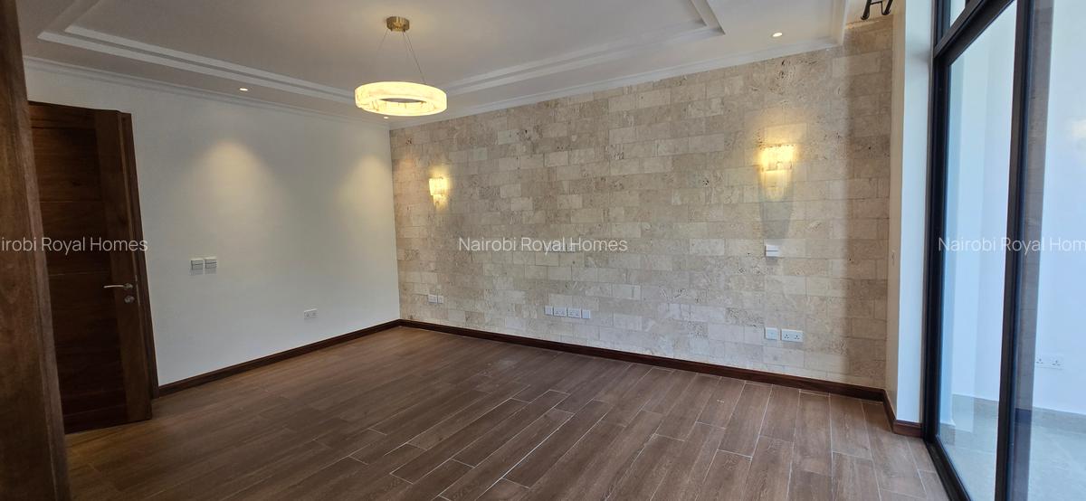 4 Bed Townhouse with En Suite at Lavington Green - 20