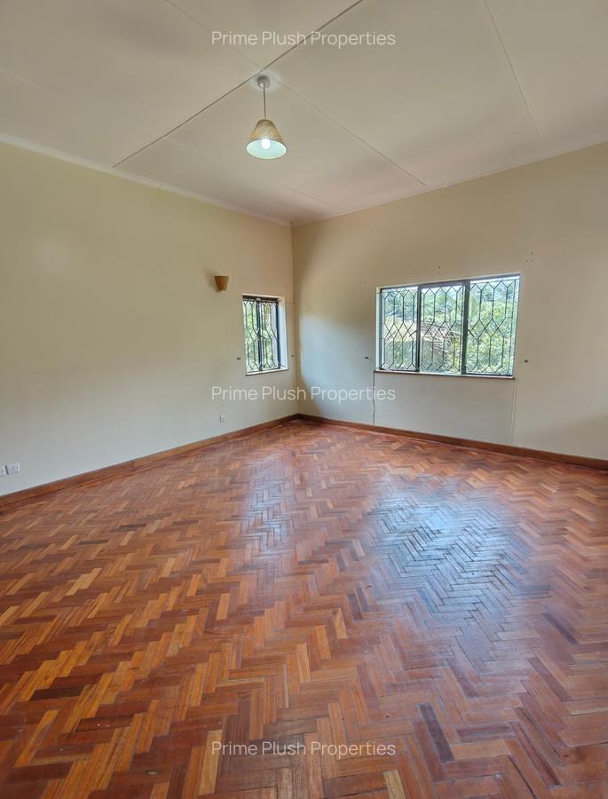 4 Bed House with En Suite in Karen - 12