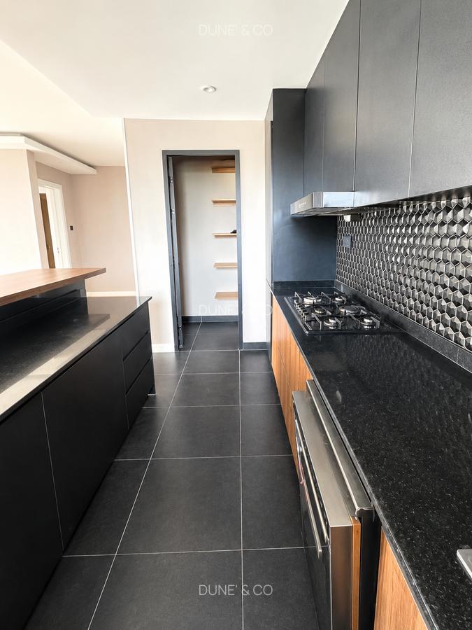 2 Bed Apartment with En Suite in Westlands Area - 8