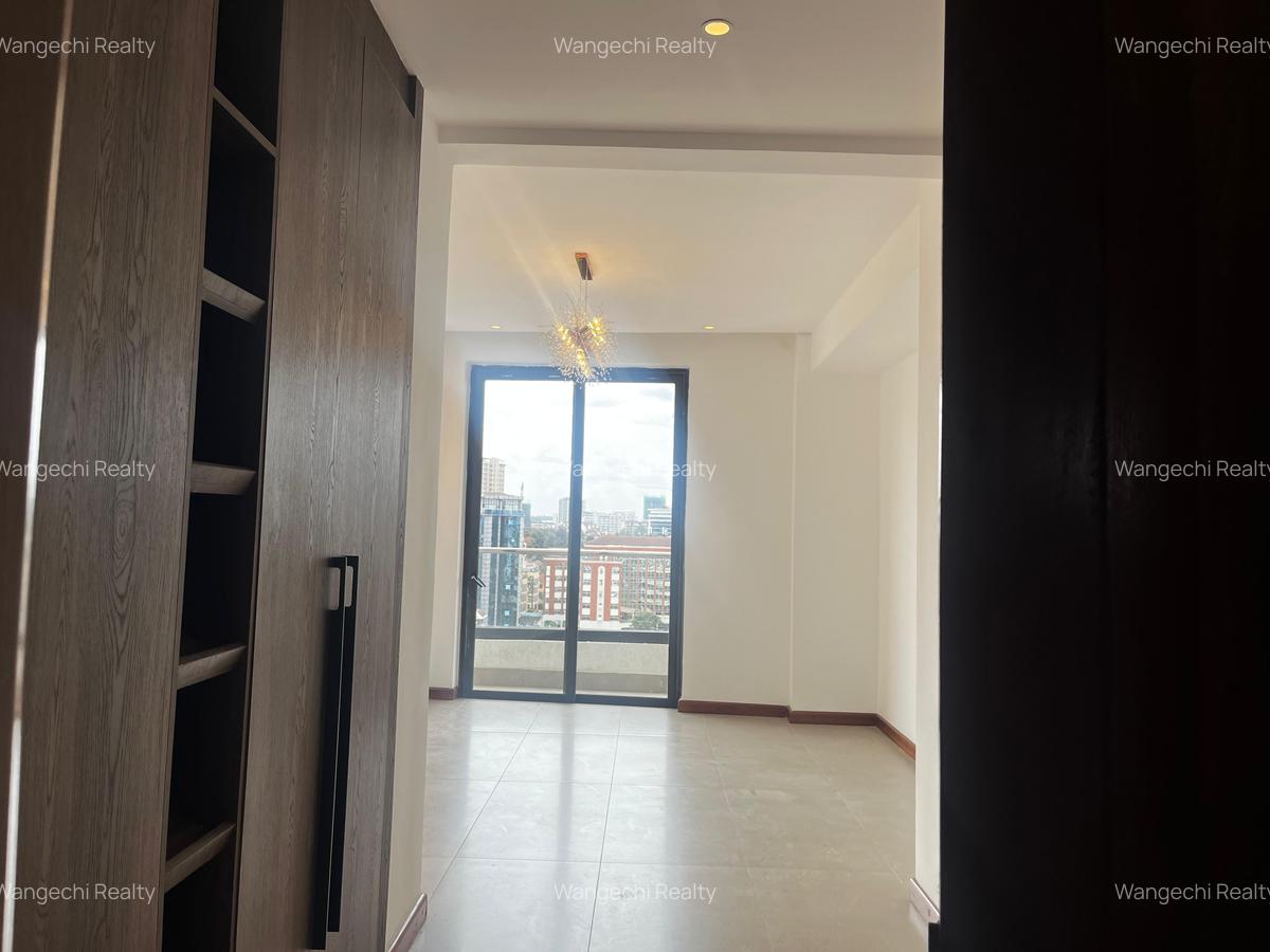 Furnished 3 Bed Apartment with En Suite at Riverside Drive - 11