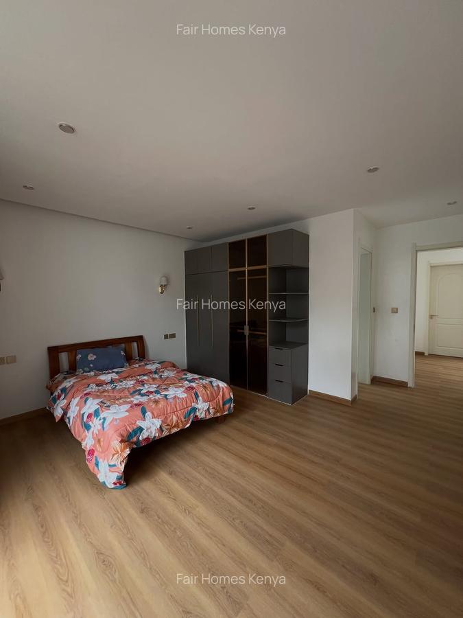 5 Bed Townhouse with En Suite at Lavington Green - 11