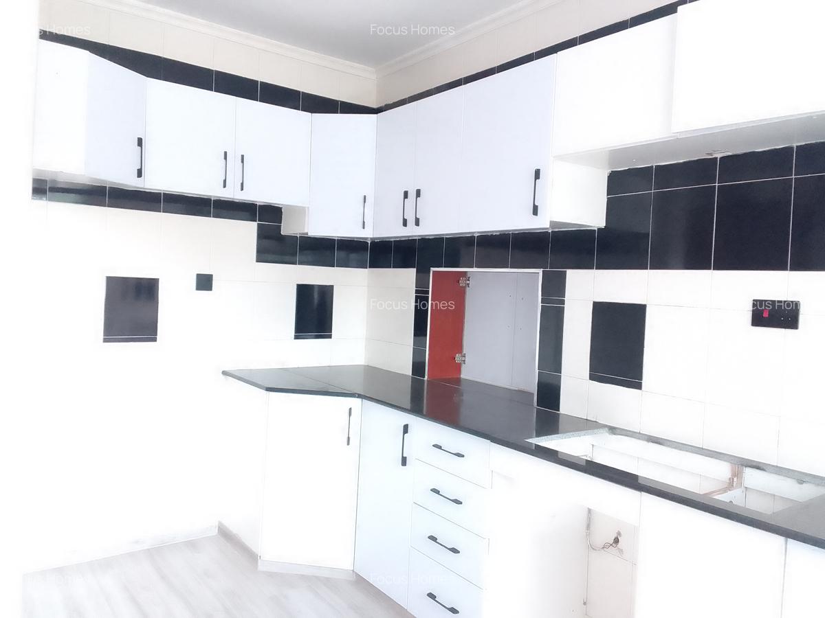Serviced 2 Bed Apartment with En Suite in Westlands Area - 11