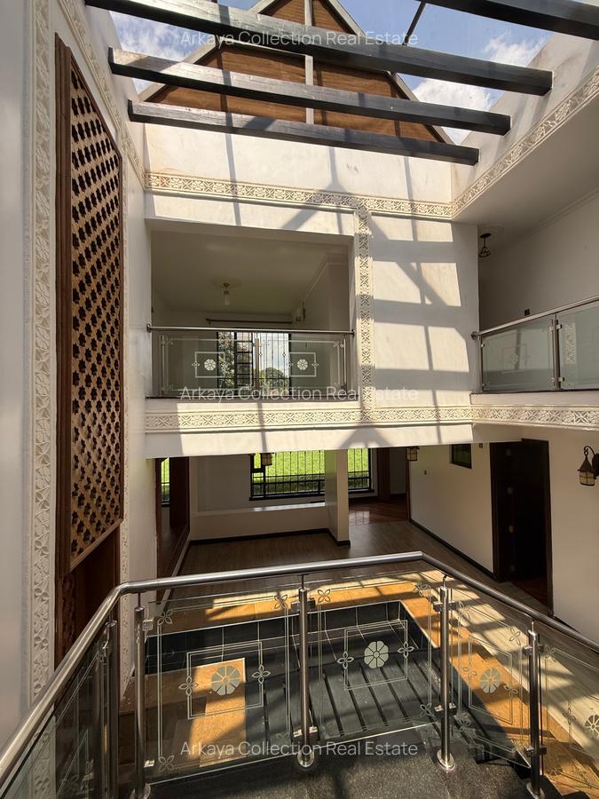 5 Bed House with En Suite in Runda - 8