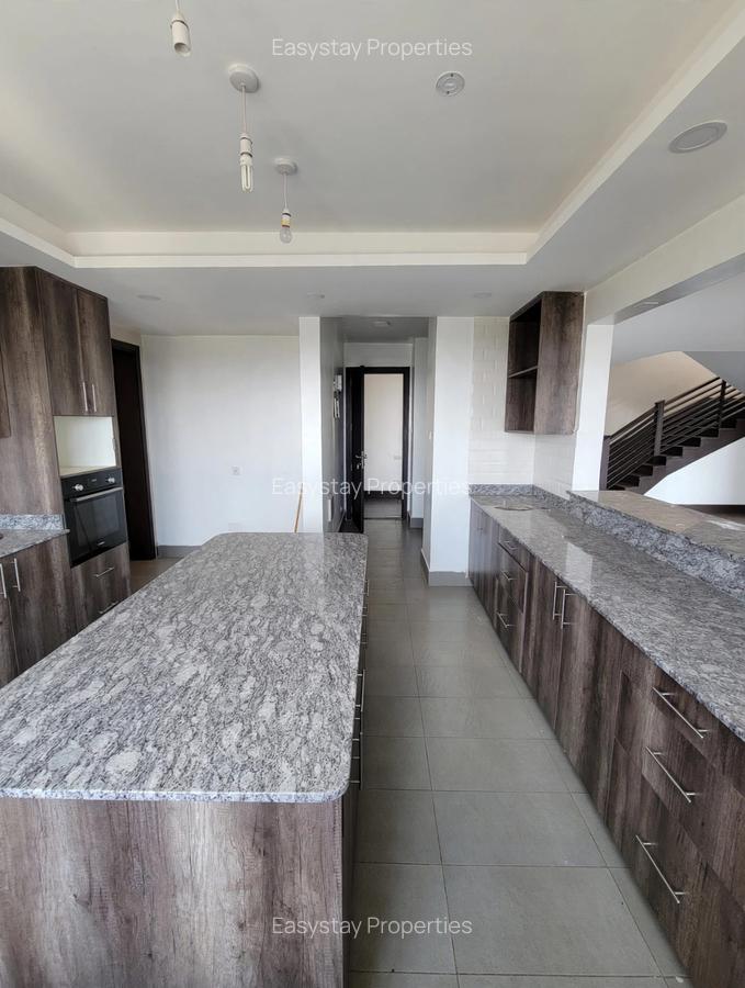 4 Bed Apartment with En Suite in Lavington - 4
