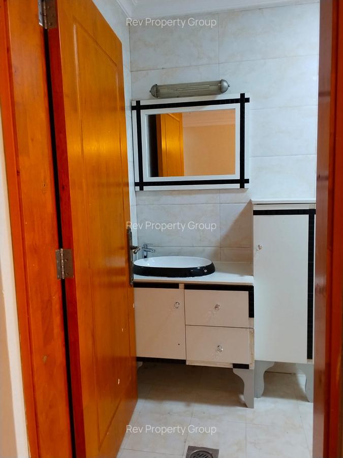 5 Bed Villa with En Suite in Lavington - 10