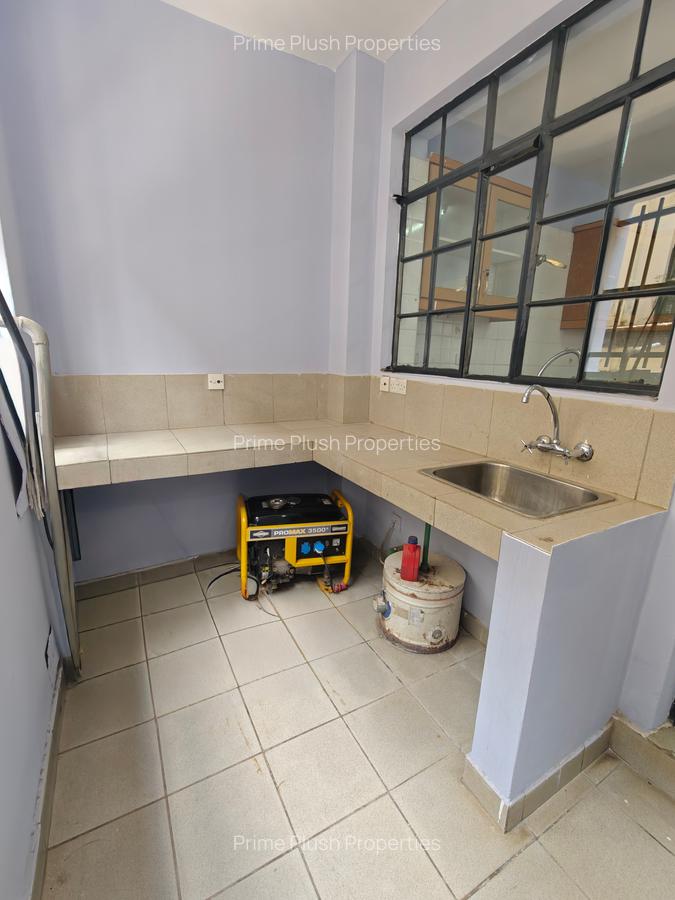 Commercial Property with Service Charge Included in Kilimani - 15