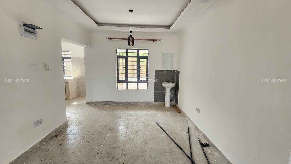 4 Bed House with En Suite at Kahuho - 6