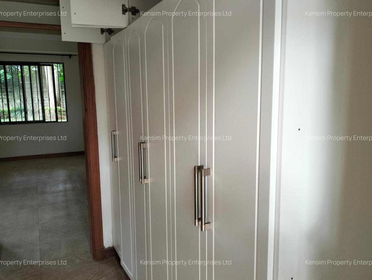 4 Bed Townhouse with En Suite in Lavington - 18