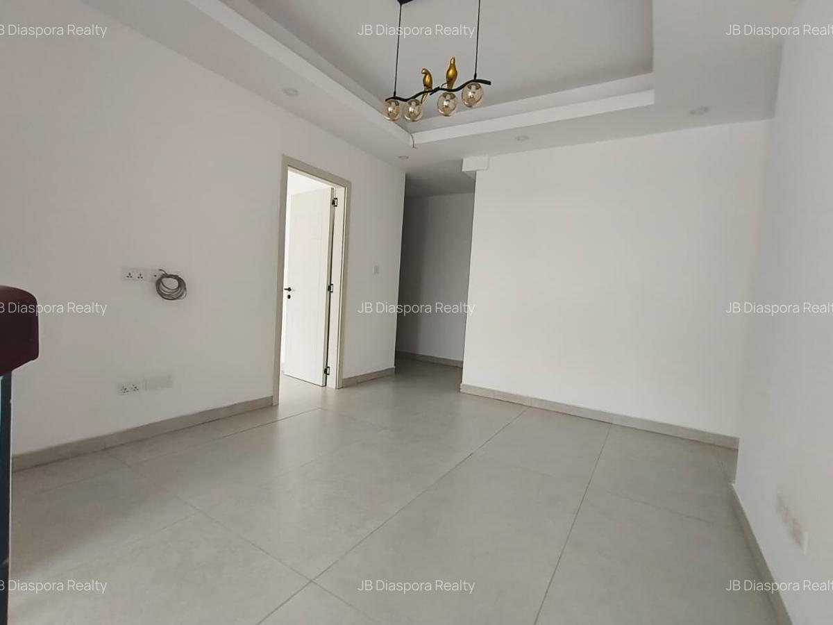 4 Bed Apartment with En Suite in General Mathenge - 11