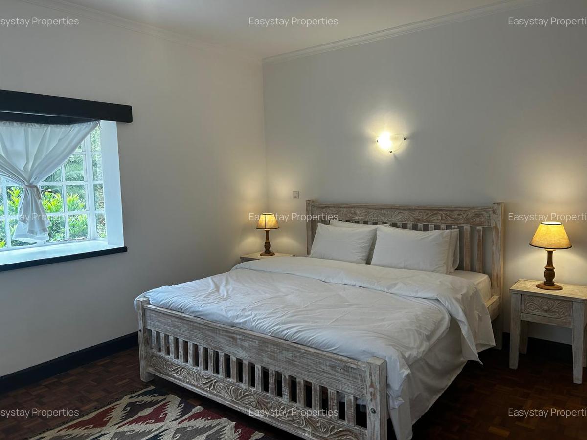 3 Bed Apartment with En Suite in Lavington - 5