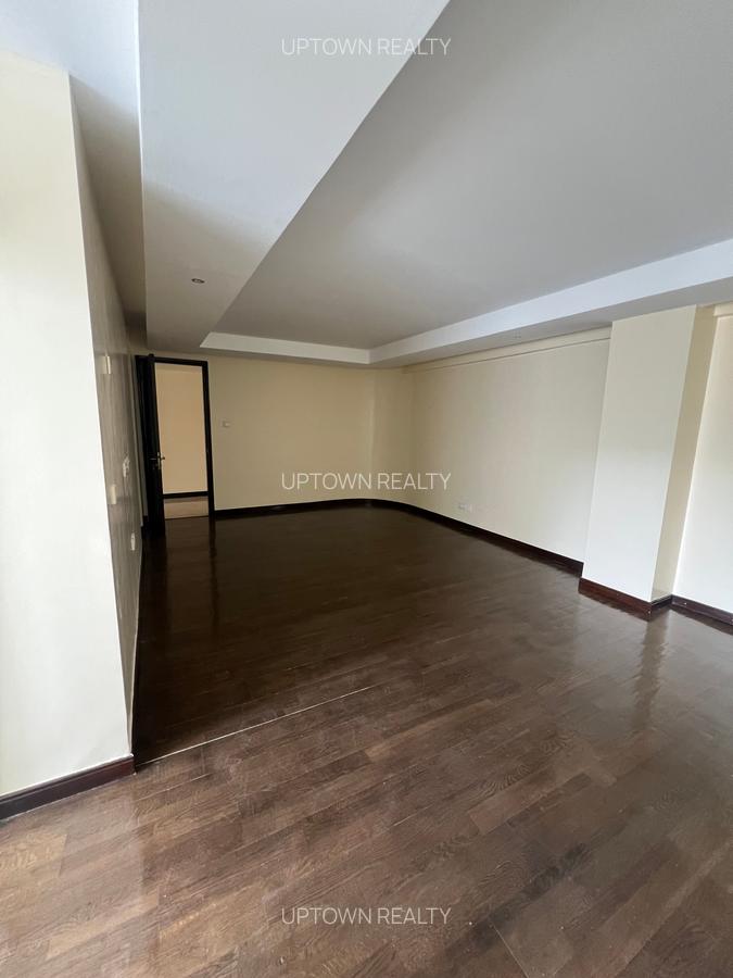 3 Bed Apartment with En Suite at Riverside - 13