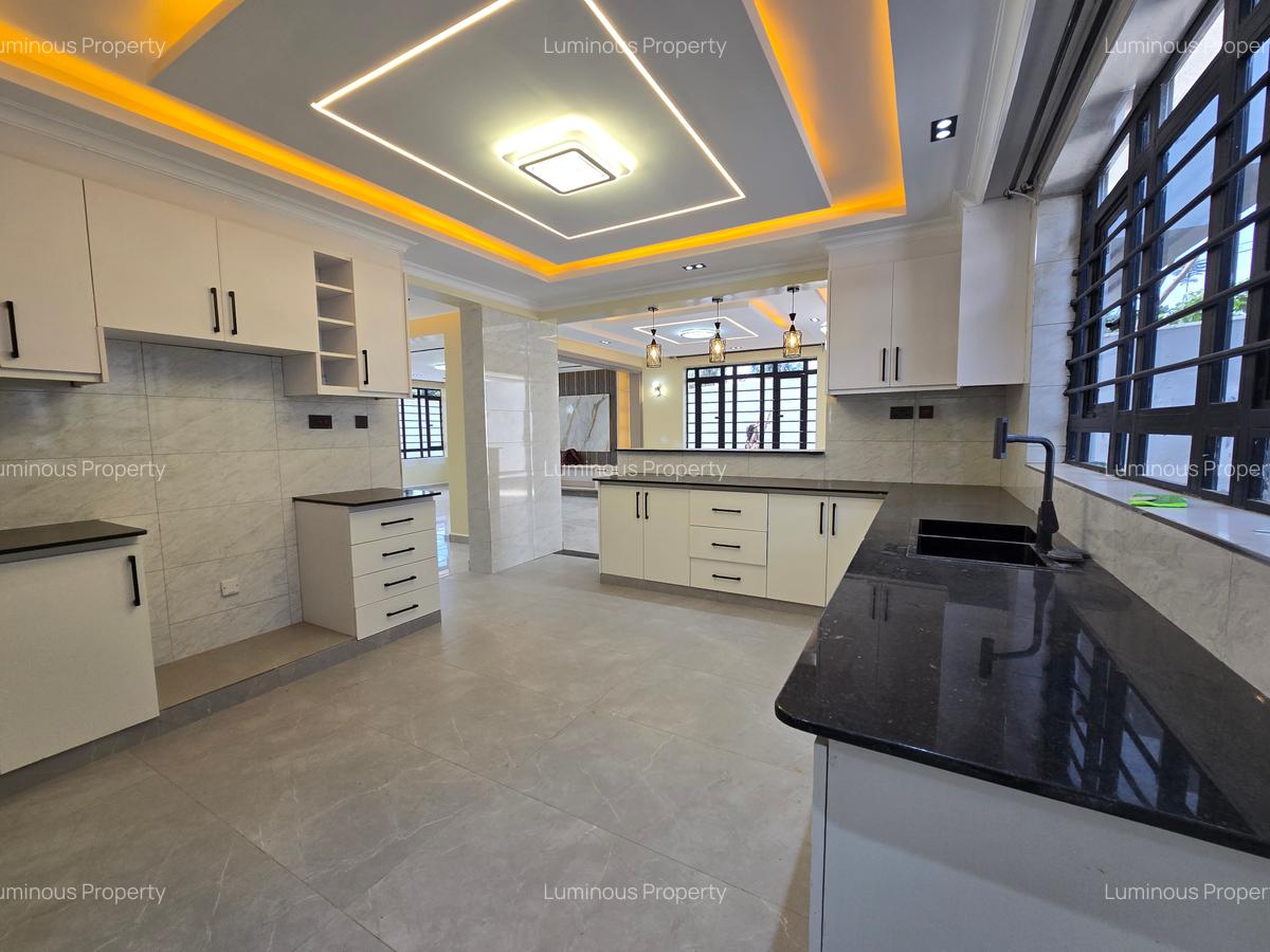 4 Bed House with En Suite at Githunguri Road - 8