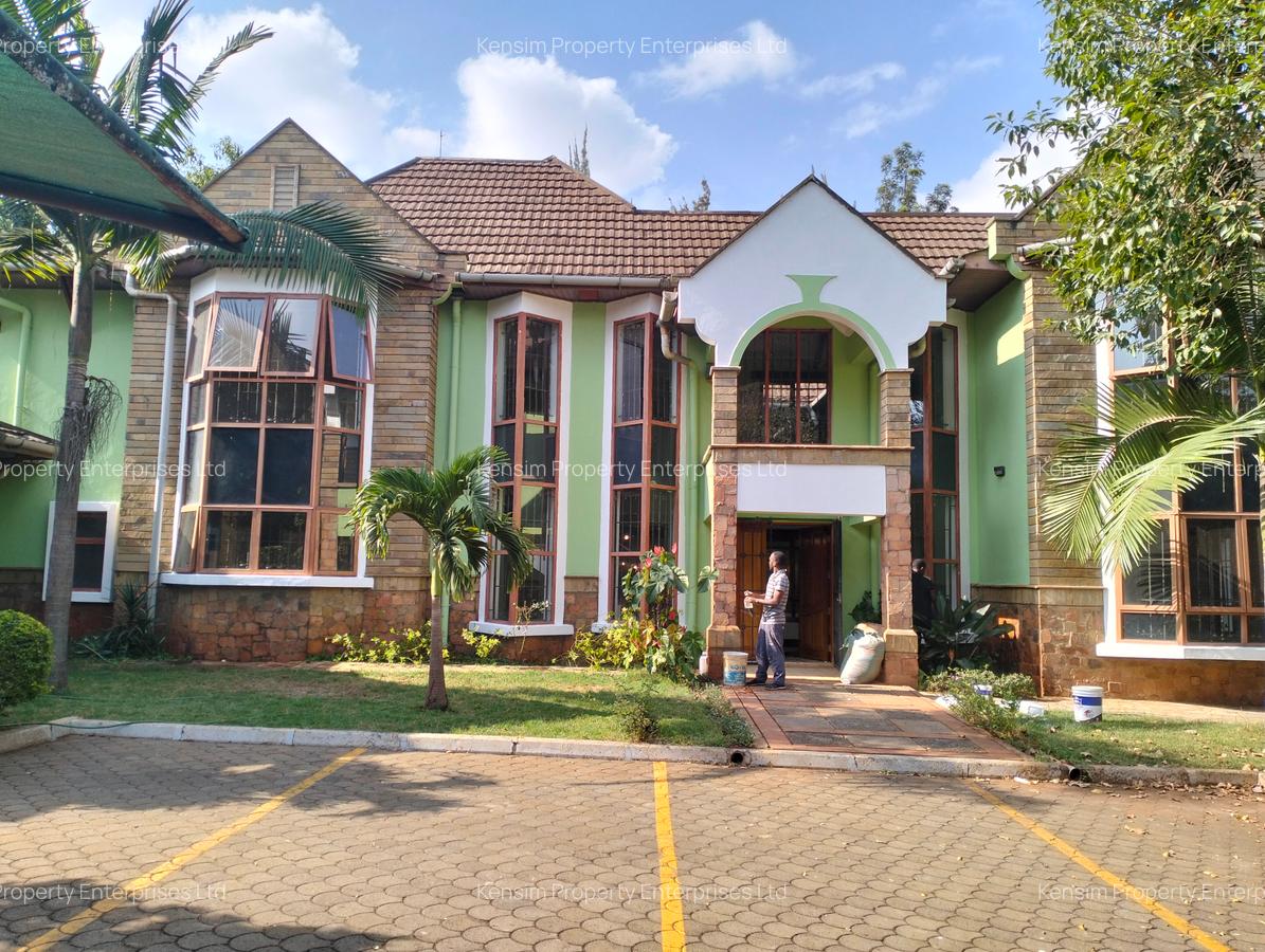 5 Bed Townhouse with En Suite in Runda - 3