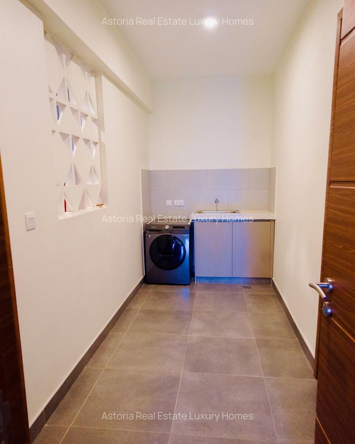 3 Bed Apartment with En Suite at 2026-385 3 Bed - 13
