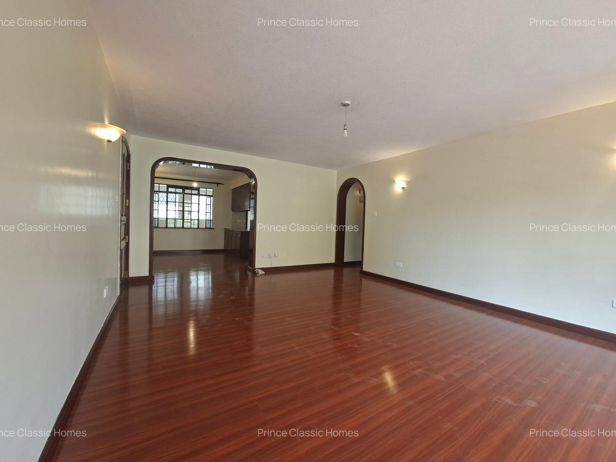 3 Bed Apartment with En Suite in Westlands Area - 13