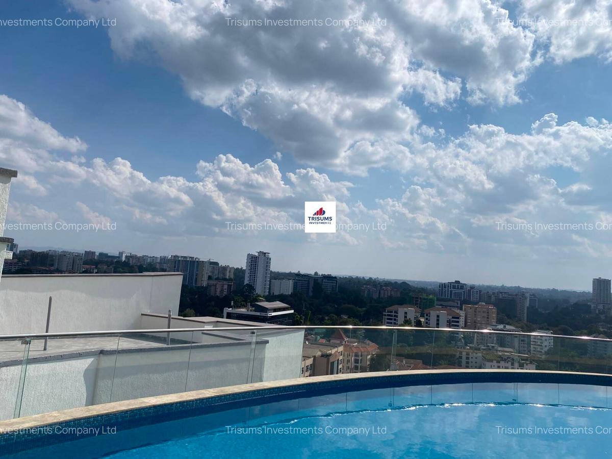 3 Bed Apartment with En Suite in Riverside - 12
